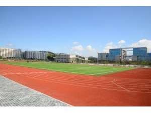 校园操场