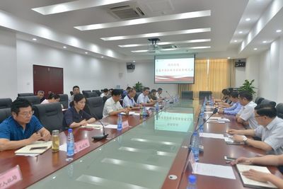 宜昌市考察团来我市考察职业教育