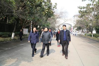 省教育厅厅长陶宏一行来我市调研指导