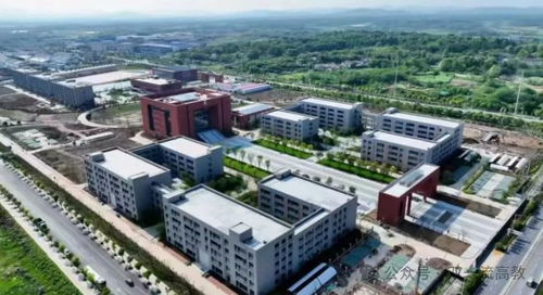 更名大学新举措 新校区,来了